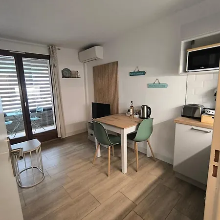 Apartamento Mimosa Rez-de-chaussée à 800m De La Et Des Commerces - Parking Privé Avec Possibilité De Louer Voiture *