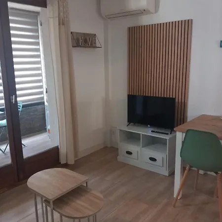 Mimosa Rez-de-chaussée à 800m De La Et Des Commerces - Parking Privé Avec Possibilité De Louer Voiture Apartamento