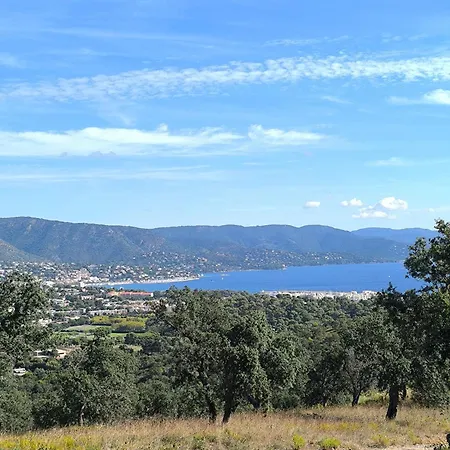 Mimosa Rez-de-chaussée à 800m De La Et Des Commerces - Parking Privé Avec Possibilité De Louer Voiture *